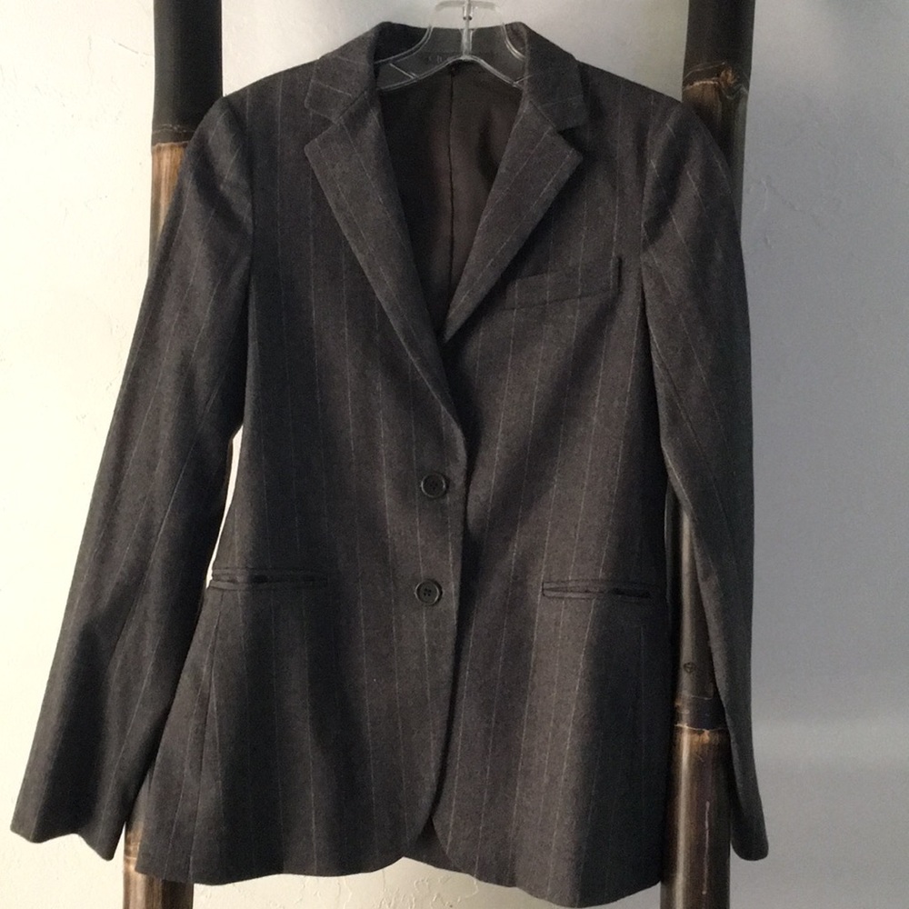 Gorgeous grey pinstriped wool Theory jacket.